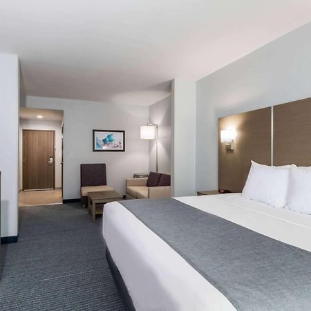 Days Inn & Suites By Wyndham Houston Nw Cypress Εξωτερικό φωτογραφία