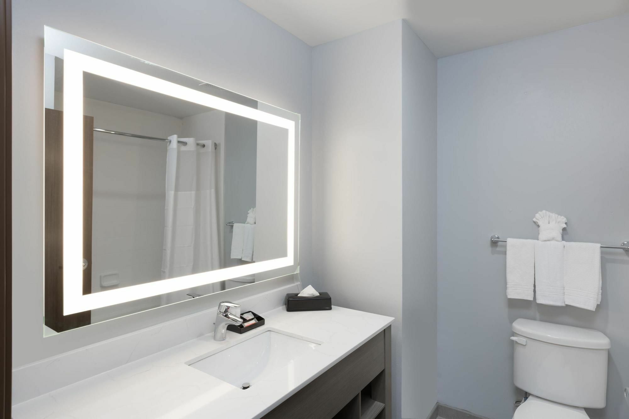 Days Inn & Suites By Wyndham Houston Nw Cypress Εξωτερικό φωτογραφία