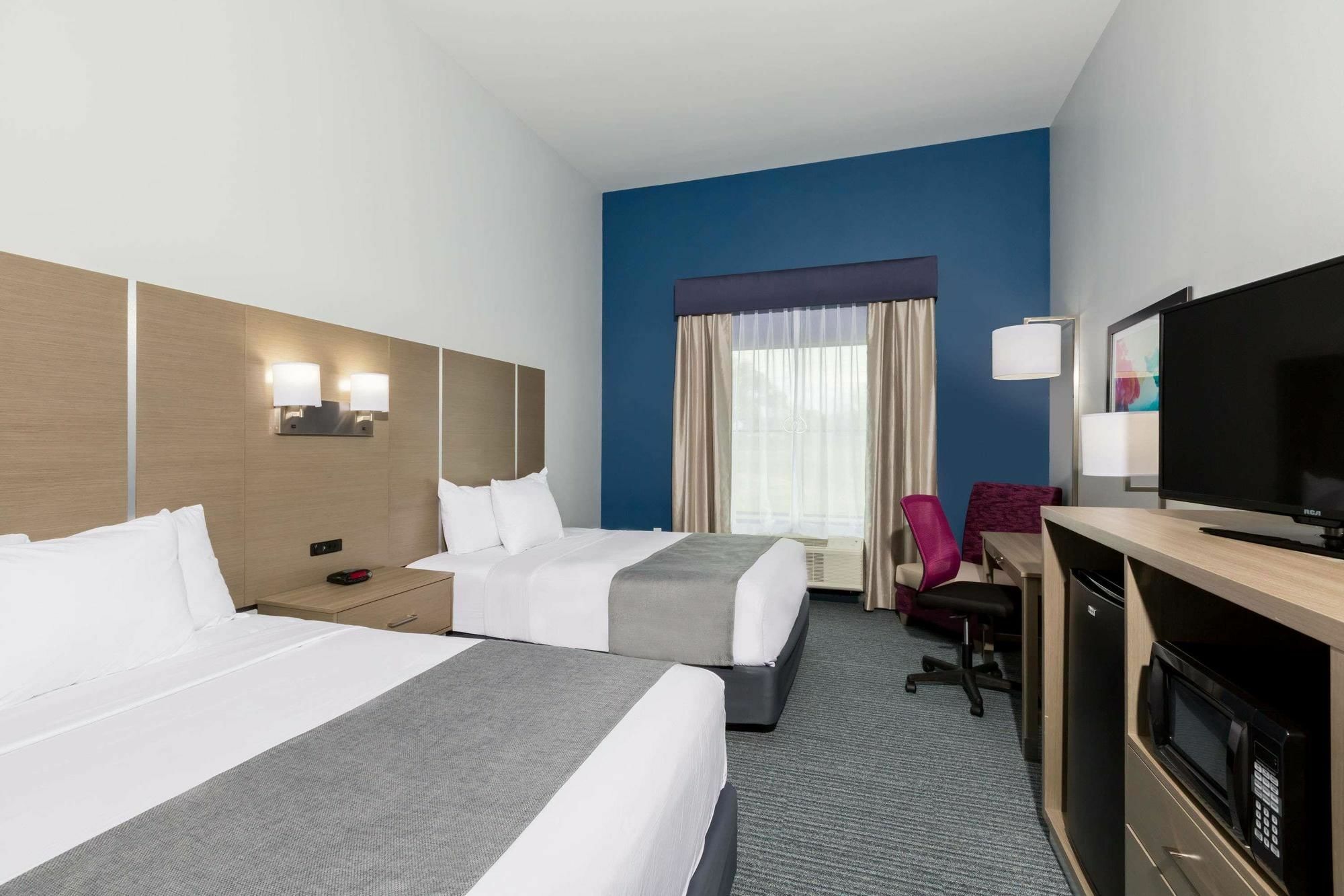 Days Inn & Suites By Wyndham Houston Nw Cypress Εξωτερικό φωτογραφία