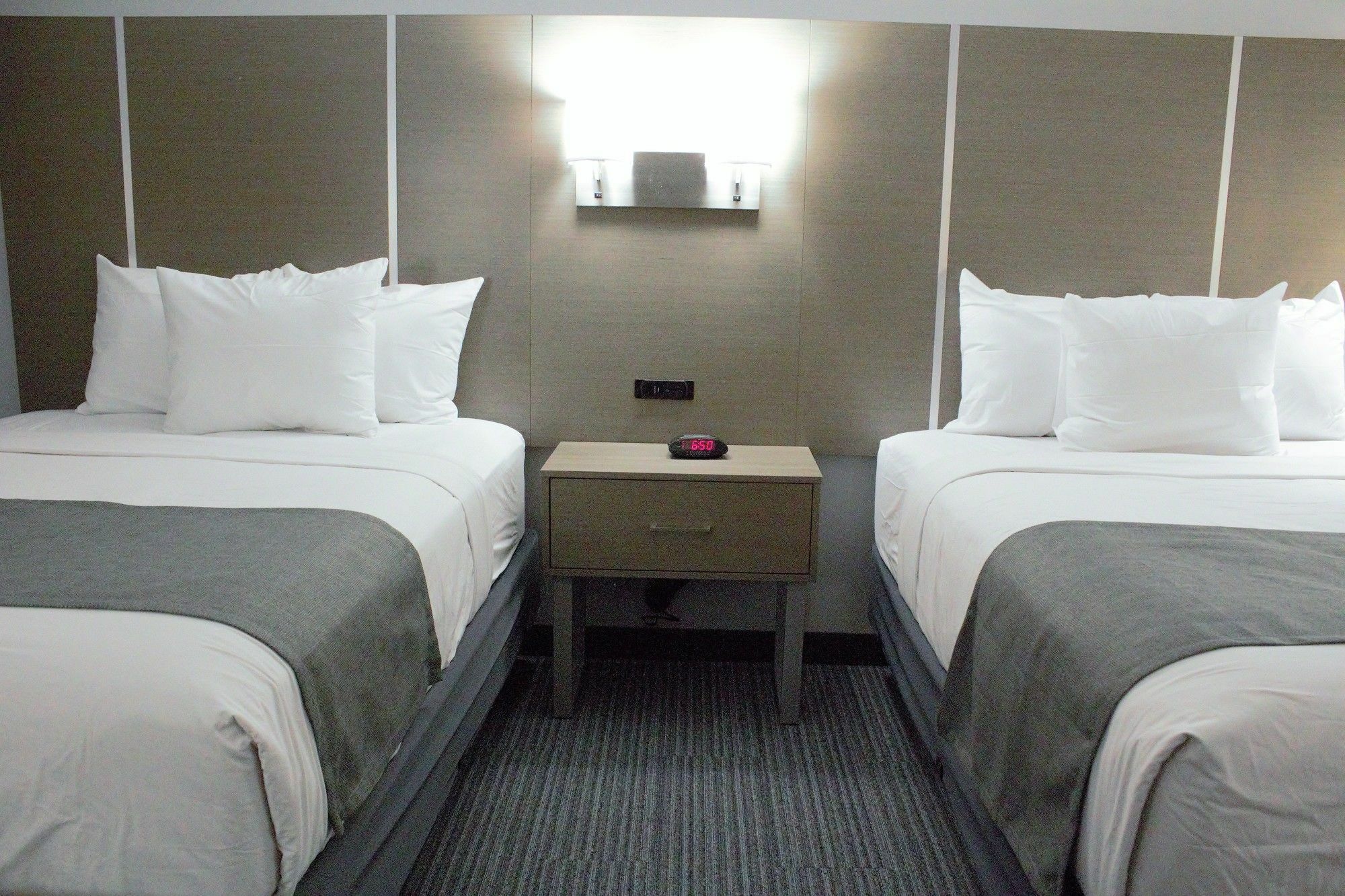 Days Inn & Suites By Wyndham Houston Nw Cypress Εξωτερικό φωτογραφία